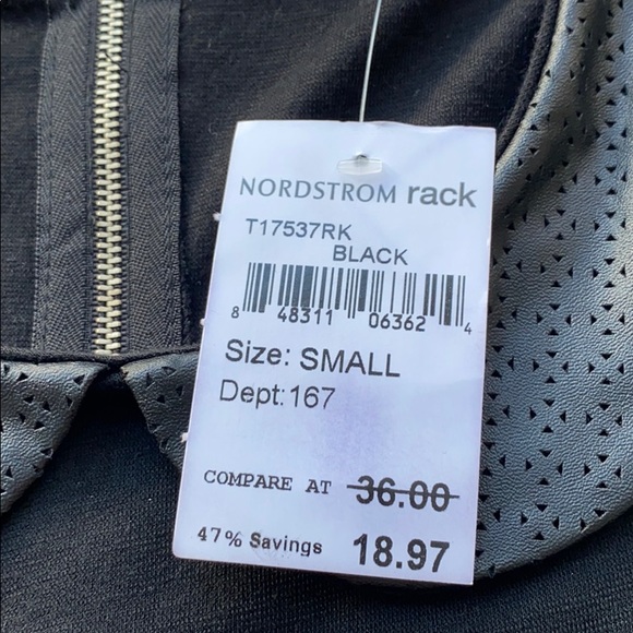 Top - Picture 3 of 5